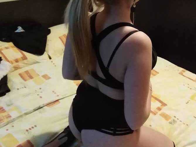 Maltepe Götü de Memesi de Dolgun Escort Beste